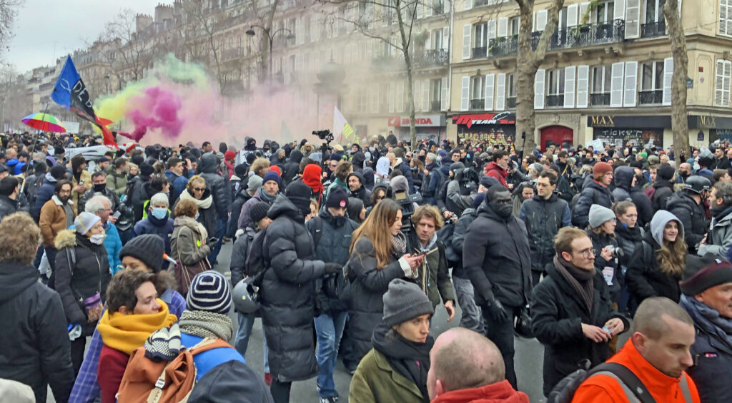 Thousands take to the streets of France to protest the pension reform bill