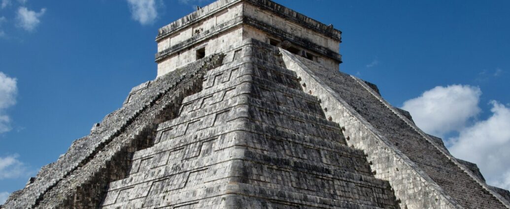 Photo of the pyramid of Chichen Itza in Mexico where Alejandro Martínez worked.