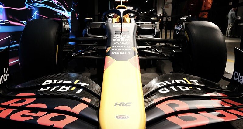 Close up image of a Red Bull F1 car representing Ricciardo